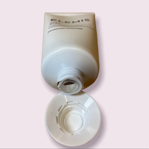 Elemis Skin Buff Cleansing Exfoliator Brand New - Picture 2 of 4